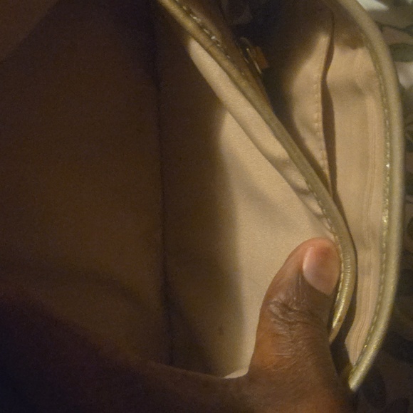 Gold Coach Shoulder Bag - Picture 4 of 8